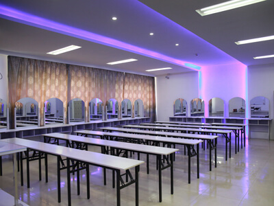 石家庄勃朗学校宽敞明亮并且梦幻的教室